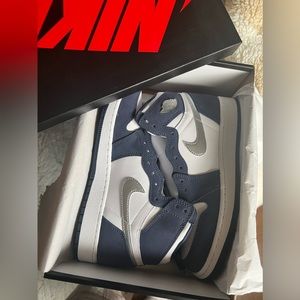 Jordan 1 Retro High
COJP Midnight Navy